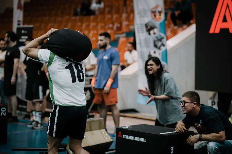张伟丽卫冕战前对手摔法数据曝光 站立火力依然是优势 - qyh